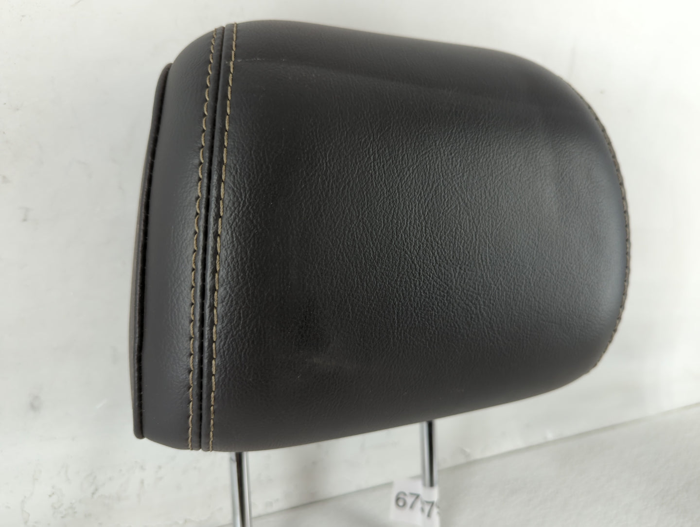Ford Explorer Headrest Head Rest Front Driver Passenger Seat Black - Oemusedautoparts1.com