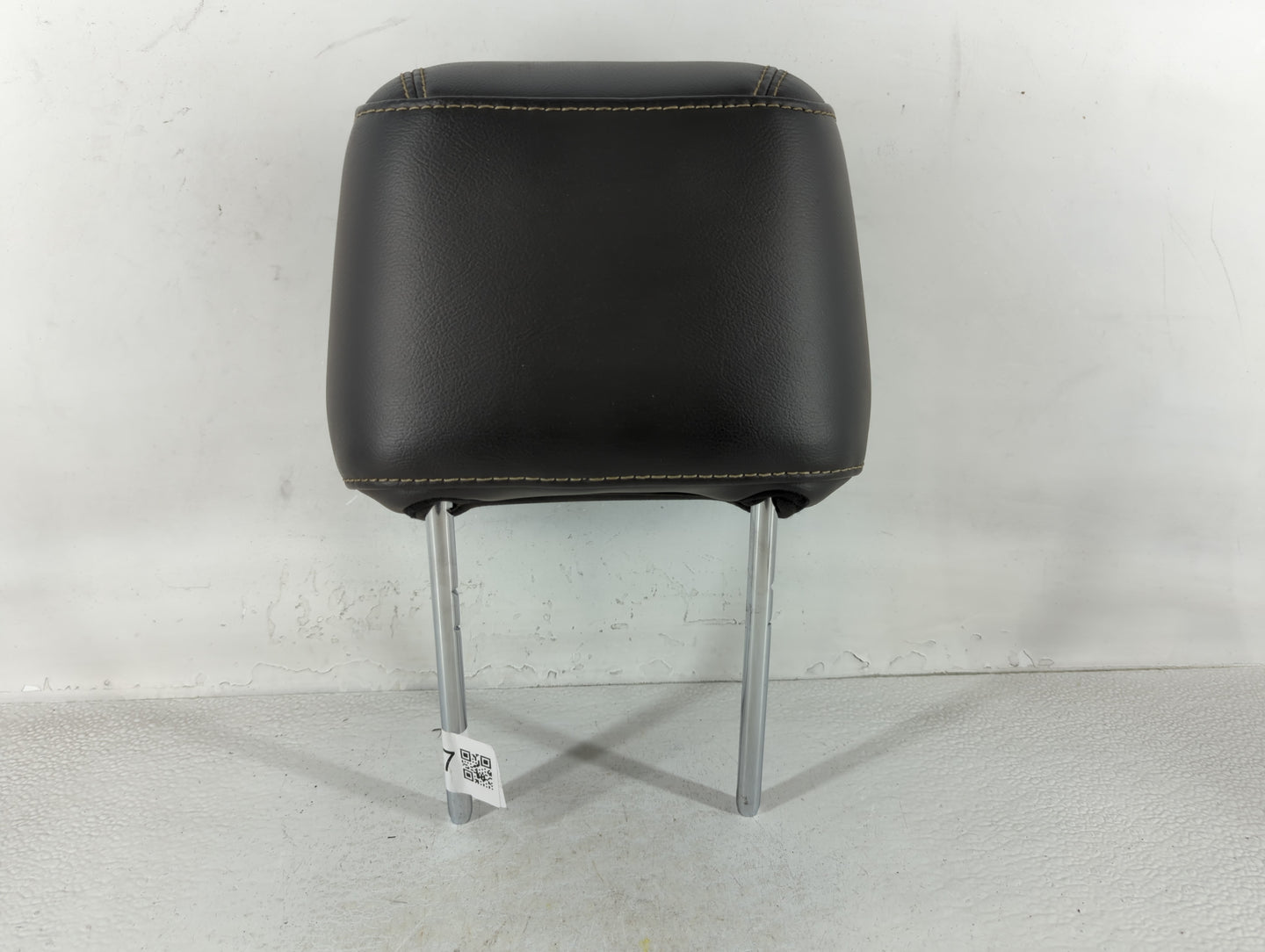 Ford Explorer Headrest Head Rest Front Driver Passenger Seat Black - Oemusedautoparts1.com