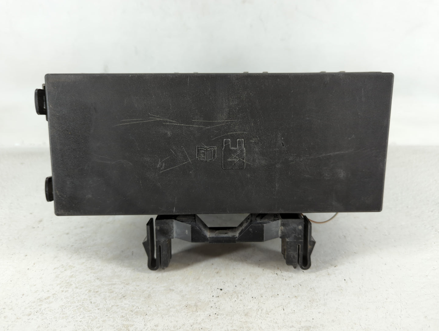 2014-2015 Ford Explorer Fusebox Fuse Box Panel Relay Module P/N:BT4T-14A003-AA Fits Fits 2014 2015 OEM Used Auto Parts - Oem