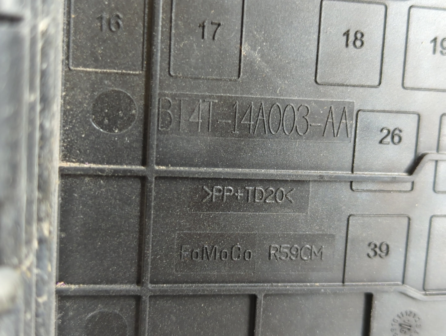 2014-2015 Ford Explorer Fusebox Fuse Box Panel Relay Module P/N:BT4T-14A003-AA Fits Fits 2014 2015 OEM Used Auto Parts - Oem