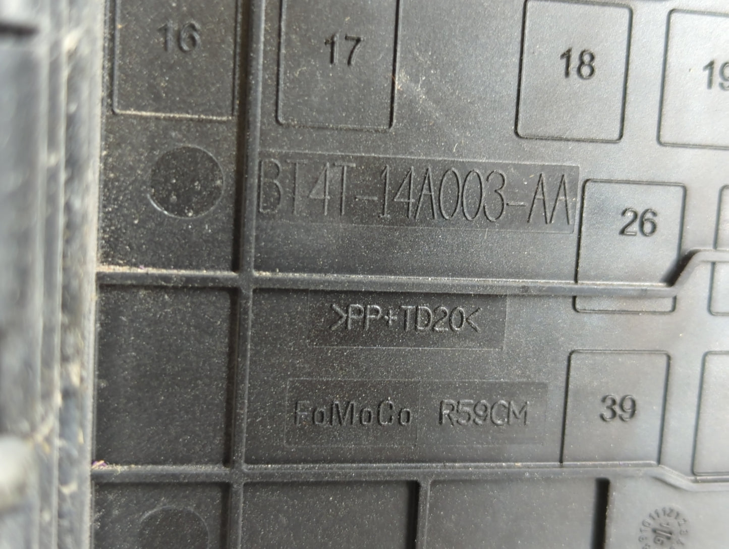 2014-2015 Ford Explorer Fusebox Fuse Box Panel Relay Module P/N:BT4T-14A003-AA Fits Fits 2014 2015 OEM Used Auto Parts - Oem