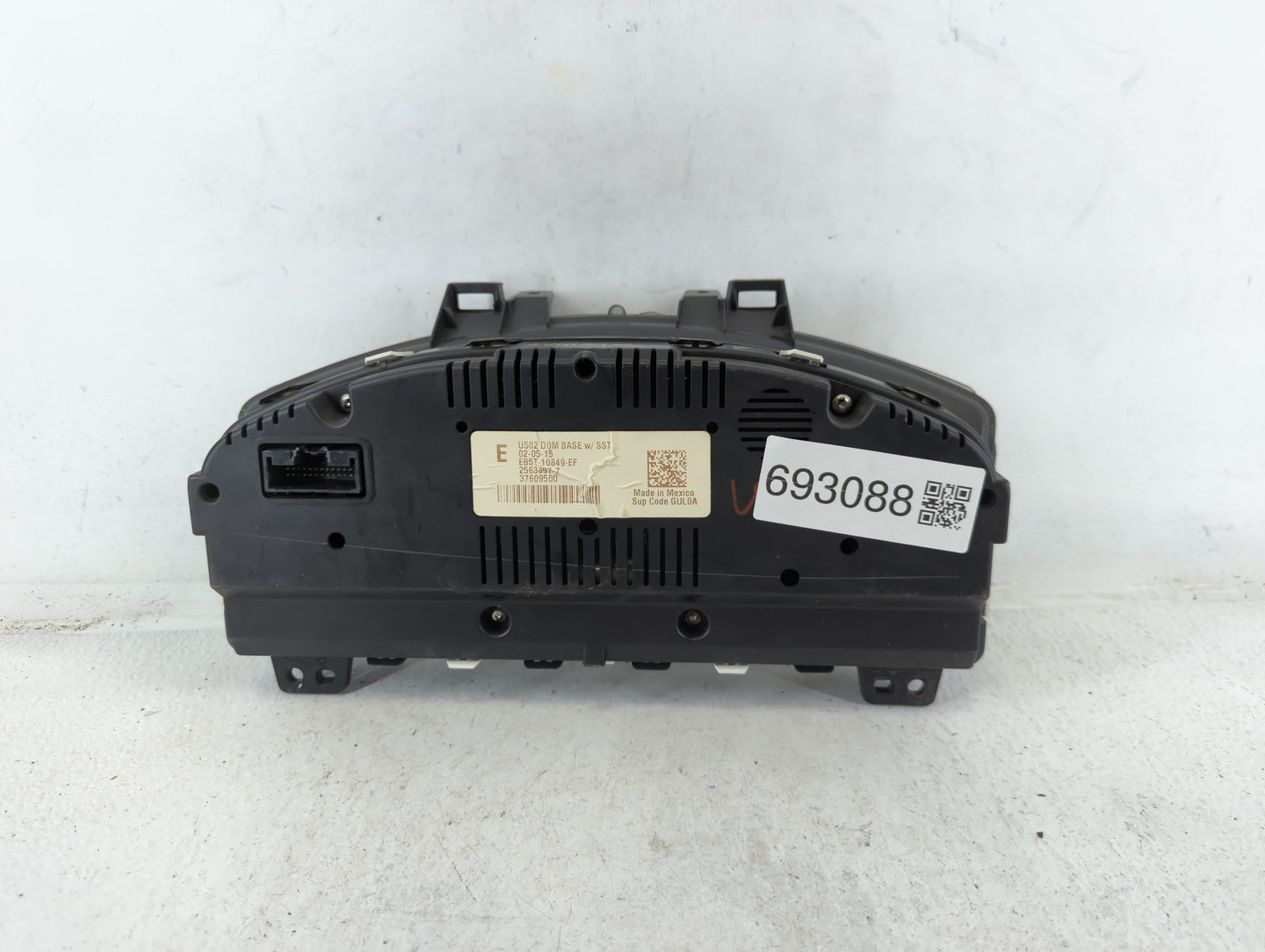 2014-2015 Ford Explorer Instrument Cluster Speedometer Gauges P/N:2563897-7 BE5T-10849-EF Fits Fits 2014 2015 OEM Used Auto 