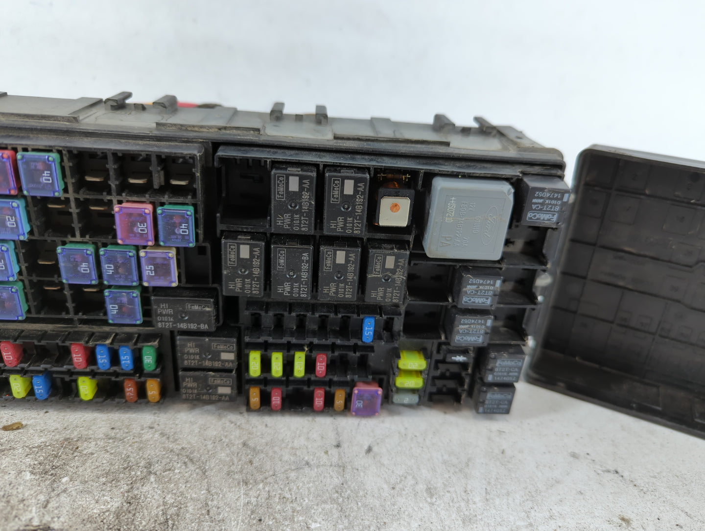 2014-2015 Ford Explorer Fusebox Fuse Box Panel Relay Module P/N:BT4T-14A003-AA Fits Fits 2014 2015 OEM Used Auto Parts - Oem
