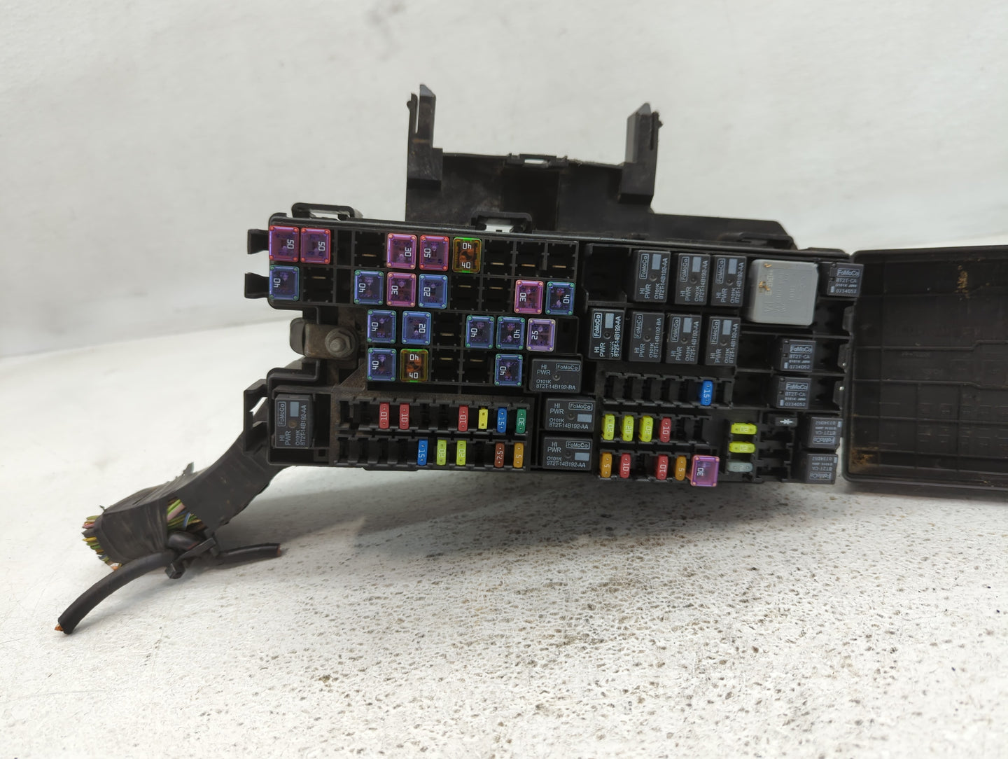 2014-2015 Ford Explorer Fusebox Fuse Box Panel Relay Module P/N:BT4T-14A003-AA Fits Fits 2014 2015 OEM Used Auto Parts - Oem