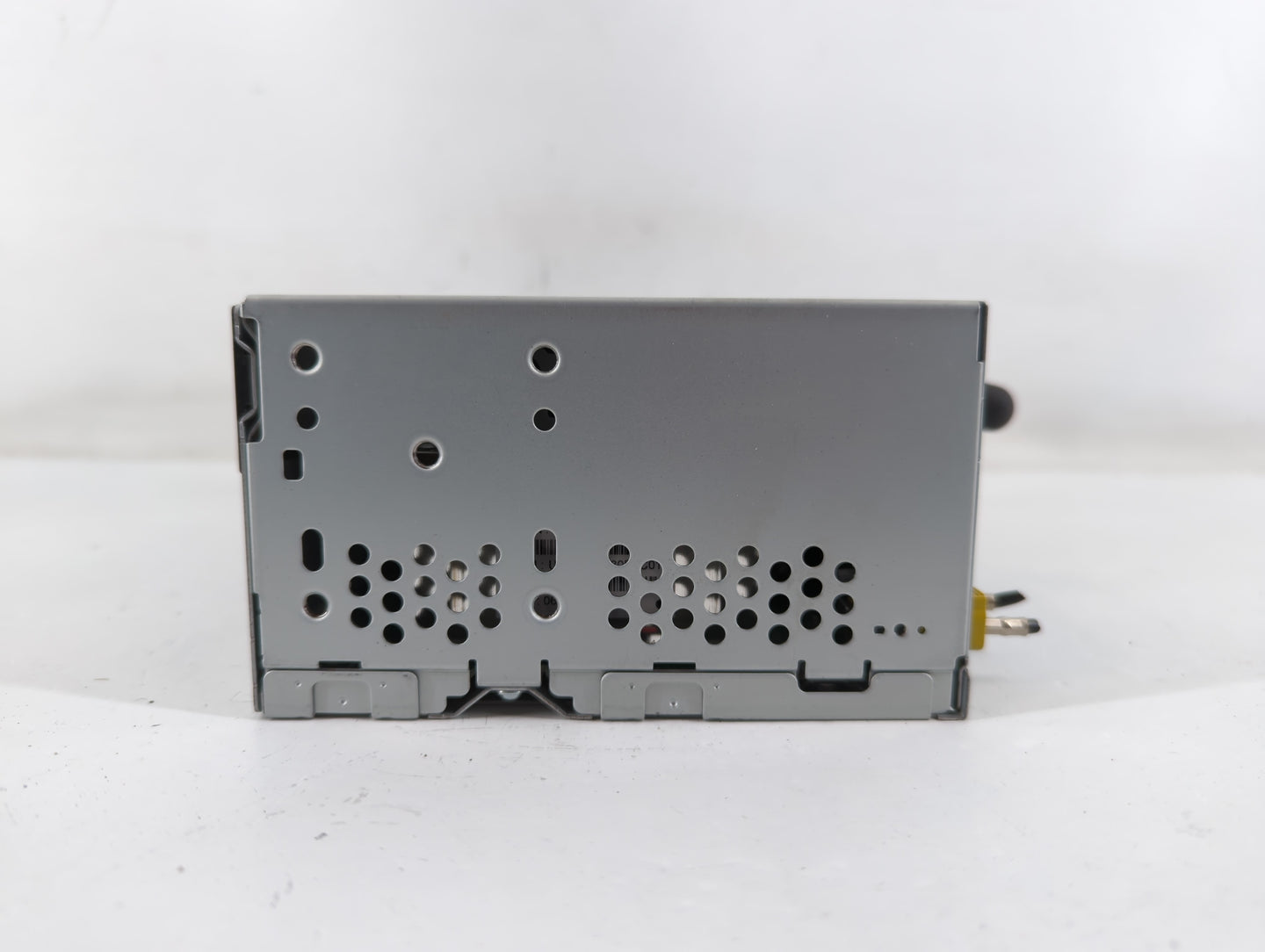 2014-2015 Ford Explorer Am Fm Cd Player Radio Receiver - Oemusedautoparts1.com