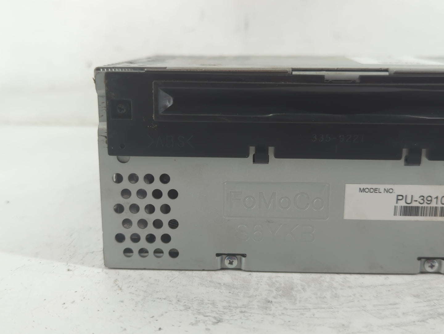 2015-2015 Ford Explorer Am Fm Cd Player Radio Receiver - Oemusedautoparts1.com