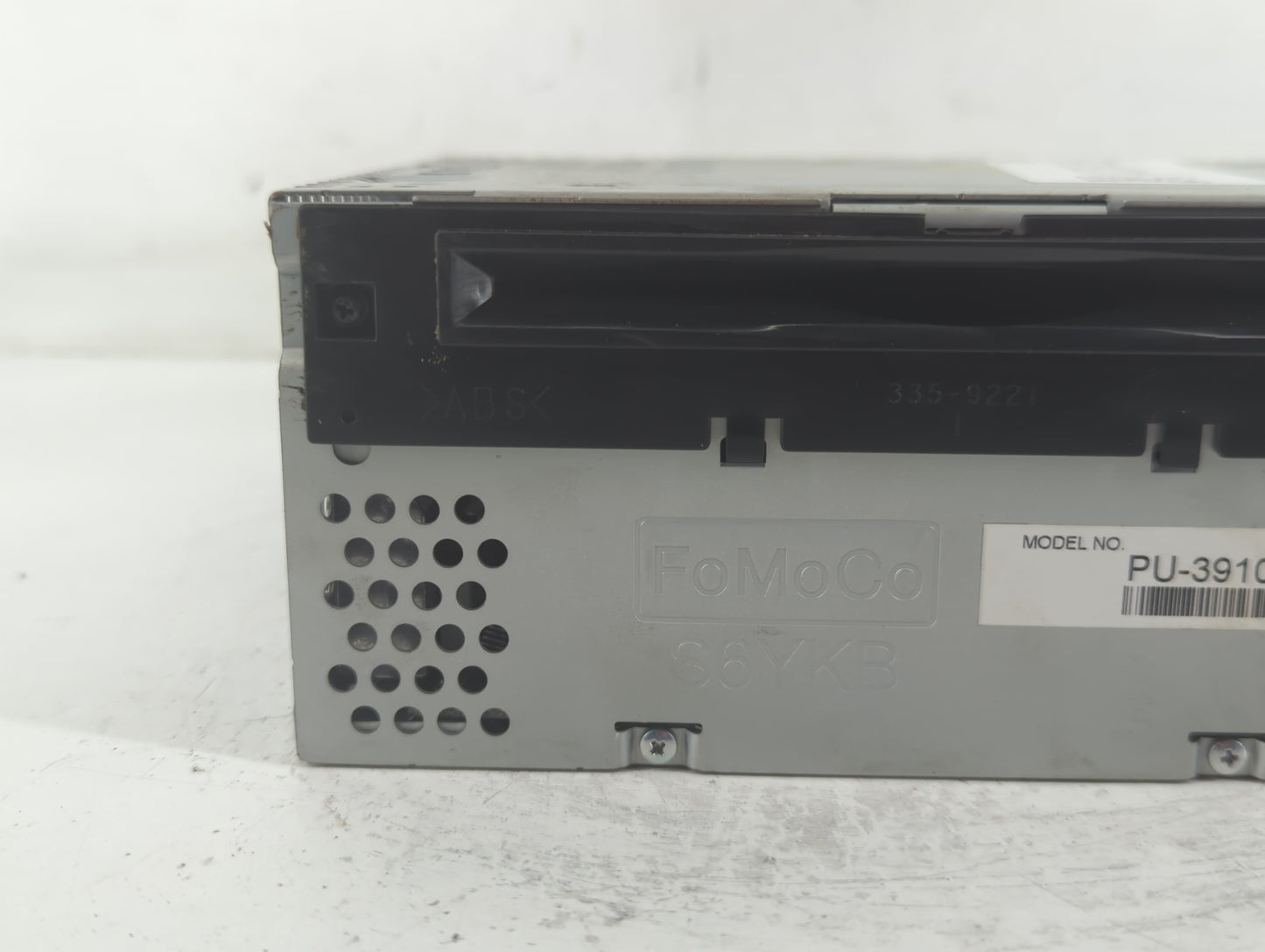 2015-2015 Ford Explorer Am Fm Cd Player Radio Receiver - Oemusedautoparts1.com