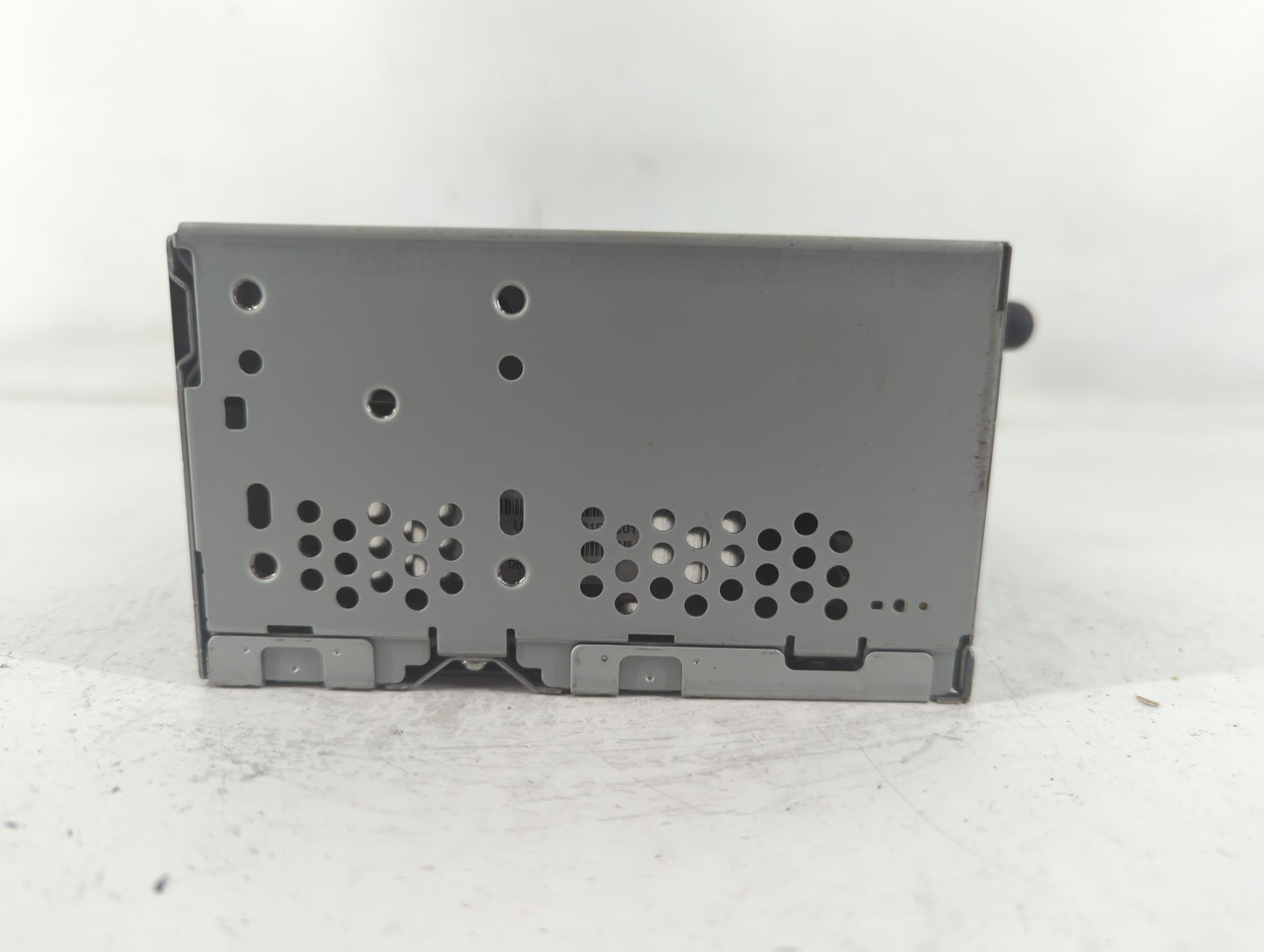 2015-2015 Ford Explorer Am Fm Cd Player Radio Receiver - Oemusedautoparts1.com