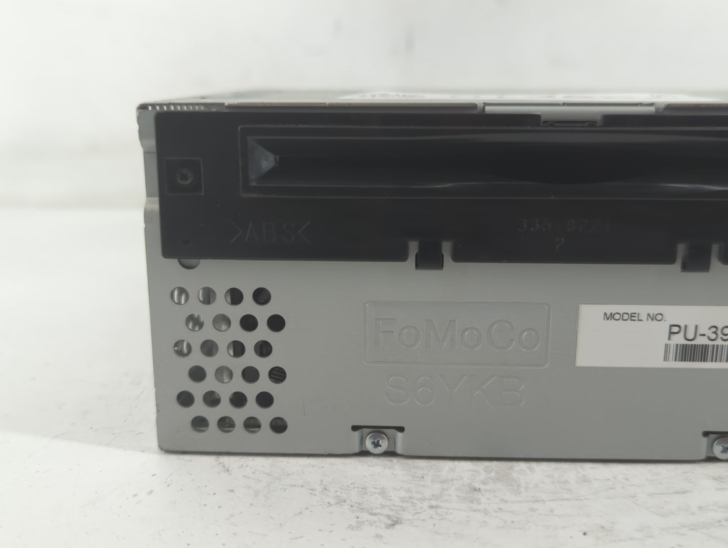 2015-2015 Ford Explorer Am Fm Cd Player Radio Receiver - Oemusedautoparts1.com