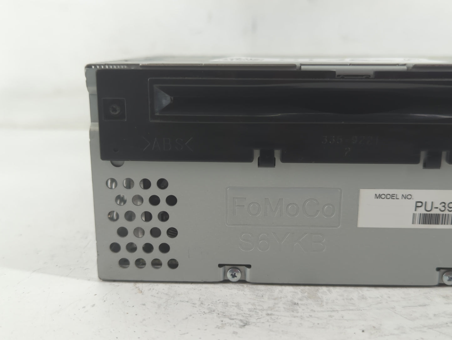 2015-2015 Ford Explorer Am Fm Cd Player Radio Receiver - Oemusedautoparts1.com