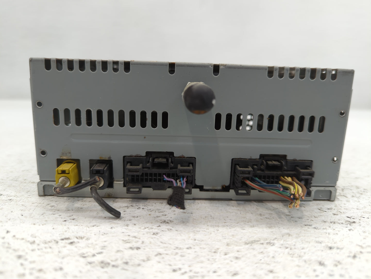 2015 Ford Explorer Radio AM FM Cd Player Receiver Replacement P/N:EB5T-19C107-HB Fits OEM Used Auto Parts - Oemusedautoparts