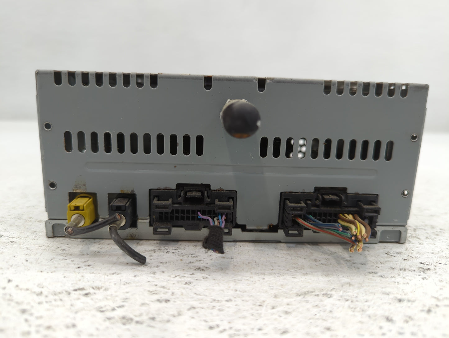 2015 Ford Explorer Radio AM FM Cd Player Receiver Replacement P/N:EB5T-19C107-HB Fits OEM Used Auto Parts - Oemusedautoparts