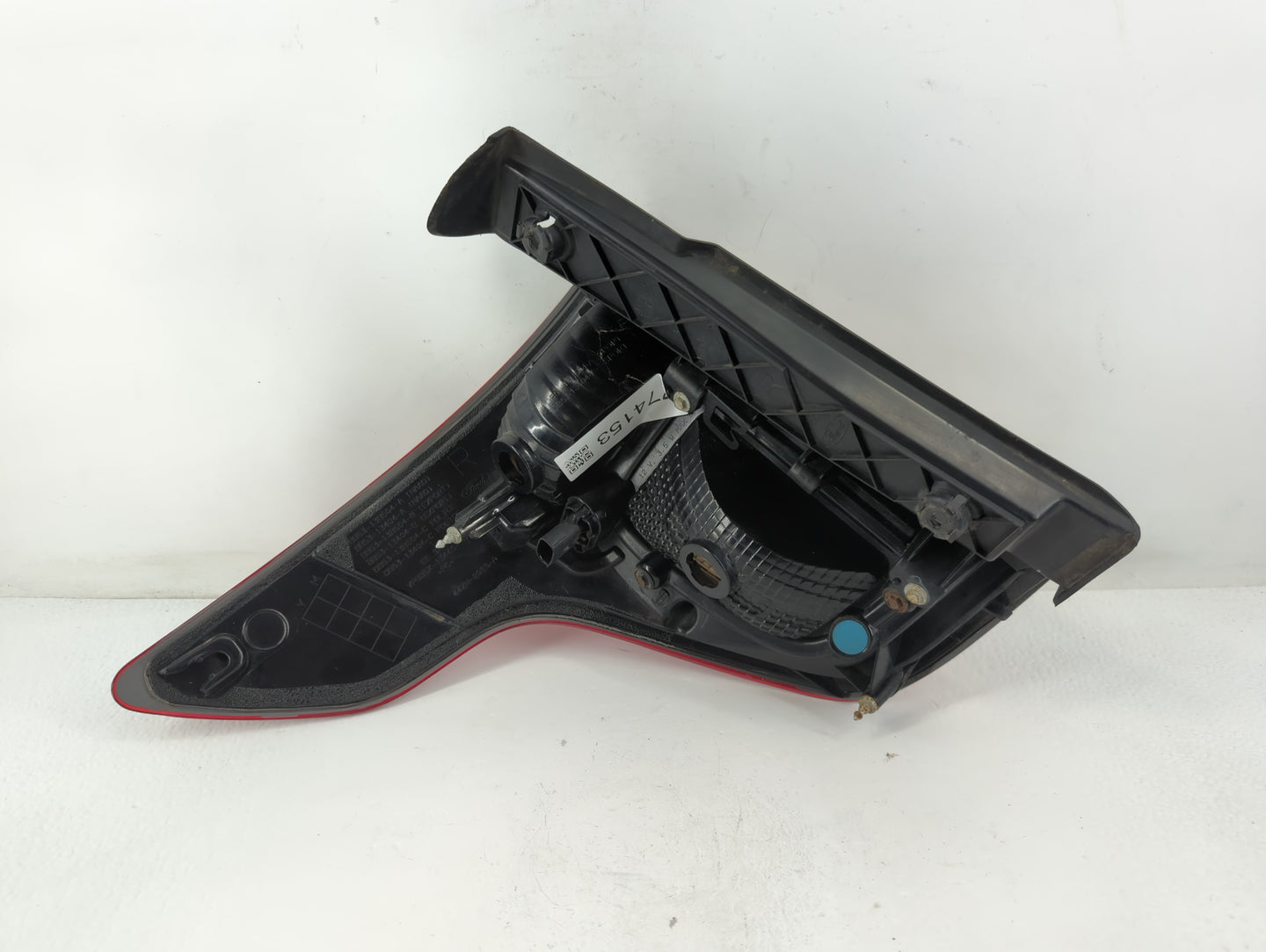 2015 Ford Explorer Tail Light Assembly Passenger Right OEM P/N:DB53-13404-A DB53-13B504-A Fits OEM Used Auto Parts - Oemused