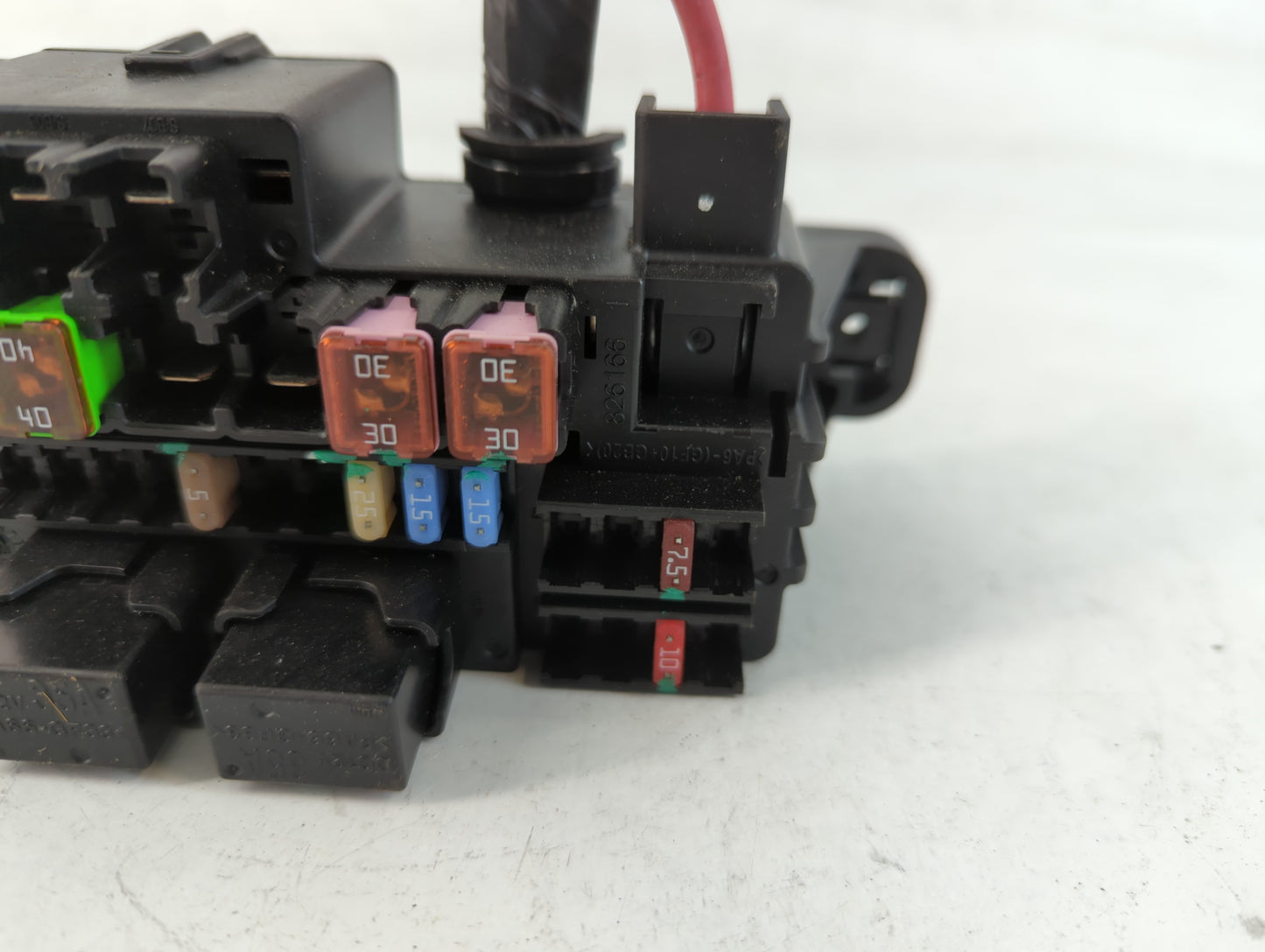 2014-2015 Ford Explorer Fusebox Fuse Box Panel Relay Module Fits Fits 2014 2015 OEM Used Auto Parts - Oemusedautoparts1.com