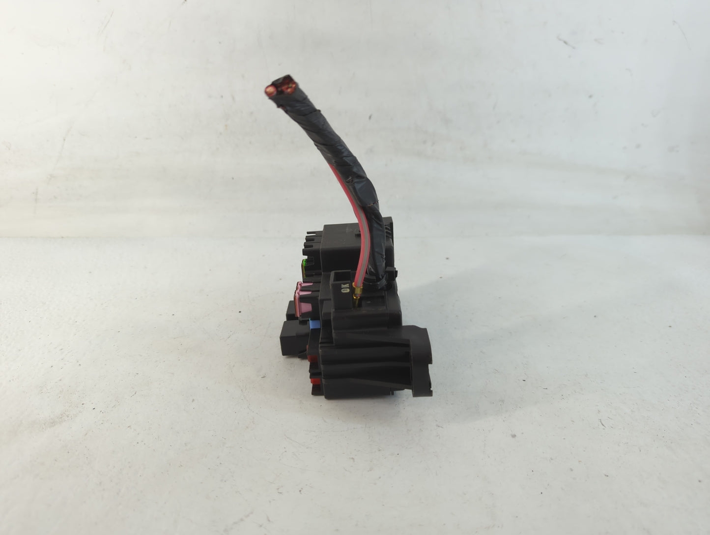 2014-2015 Ford Explorer Fusebox Fuse Box Panel Relay Module Fits Fits 2014 2015 OEM Used Auto Parts - Oemusedautoparts1.com