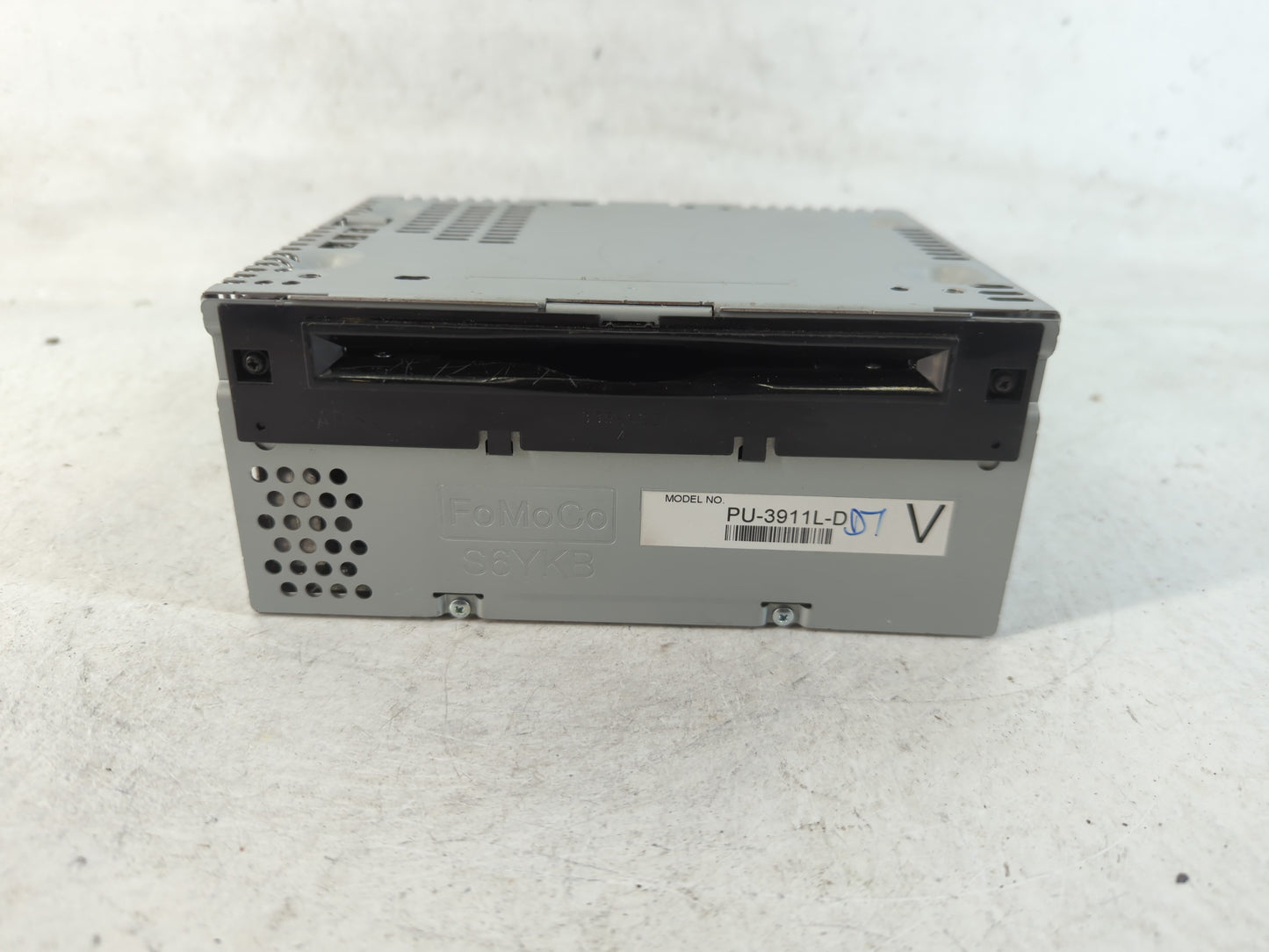 2014-2015 Ford Explorer Radio AM FM Cd Player Receiver Replacement P/N:EB5T-19C107-JA Fits Fits 2014 2015 OEM Used Auto Part