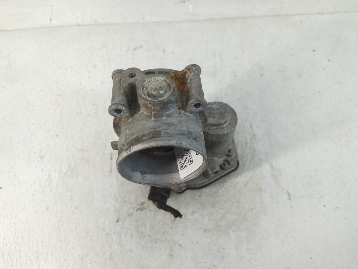 2011-2019 Ford Explorer Throttle Body P/N:AT4E-EH Fits Fits 2011 2012 2013 2014 2015 2016 2017 2018 2019 OEM Used Auto Parts