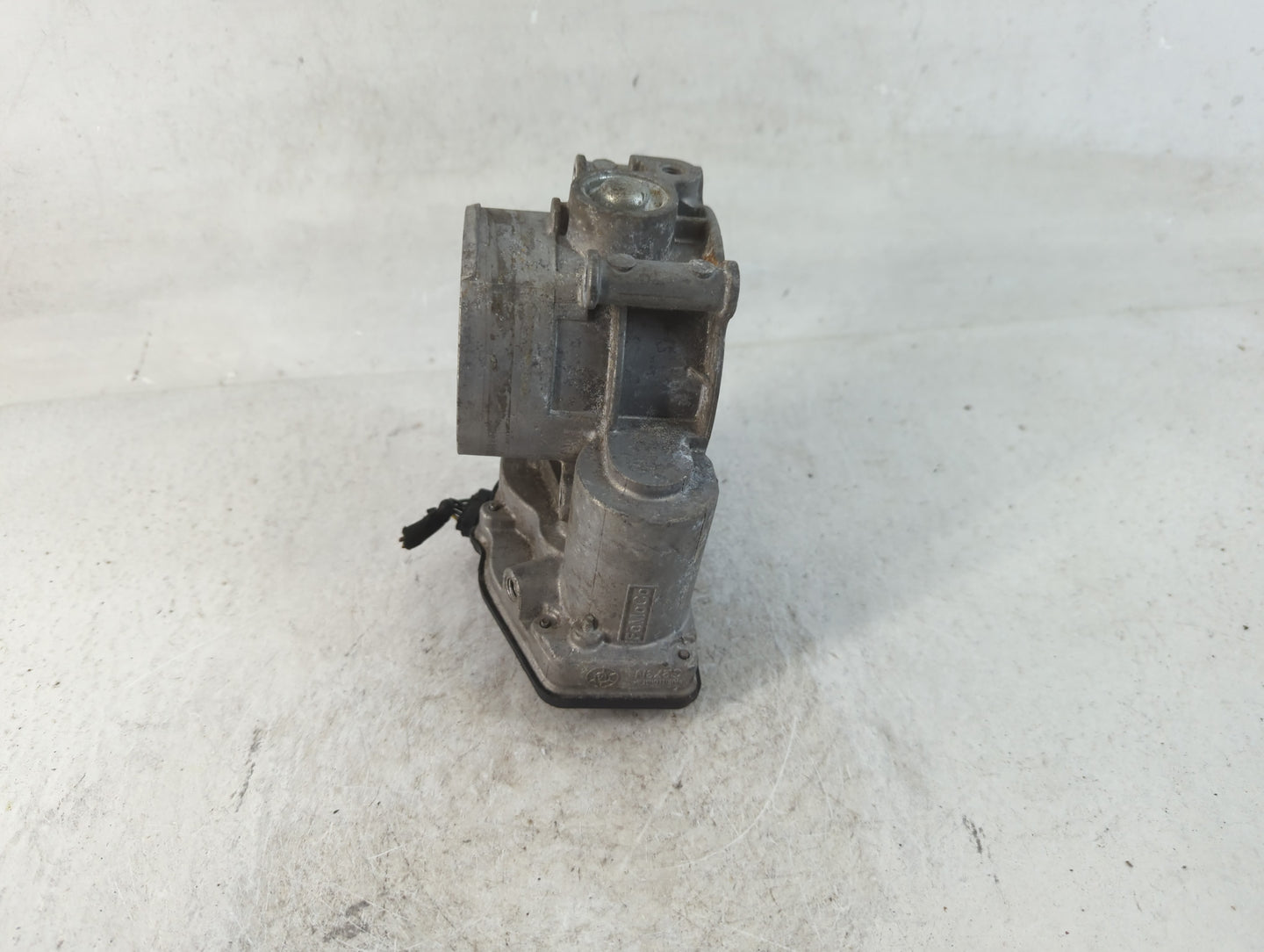 2011-2019 Ford Explorer Throttle Body P/N:AT4E-EH Fits Fits 2011 2012 2013 2014 2015 2016 2017 2018 2019 OEM Used Auto Parts