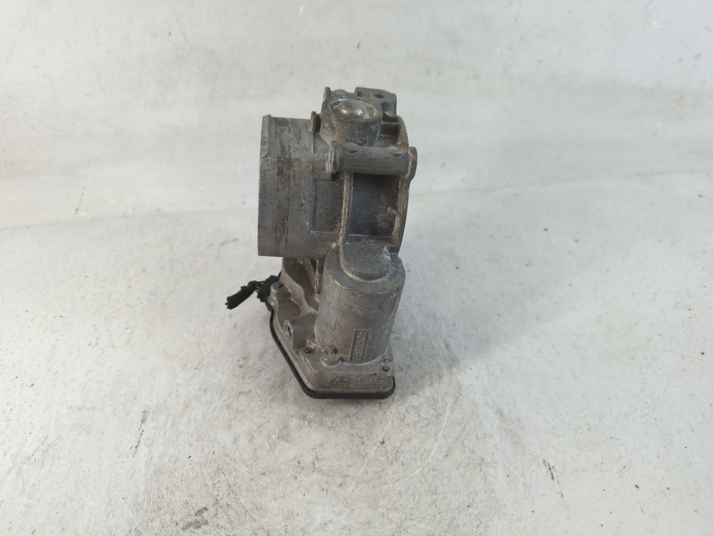 2011-2019 Ford Explorer Throttle Body P/N:AT4E-EH Fits Fits 2011 2012 2013 2014 2015 2016 2017 2018 2019 OEM Used Auto Parts