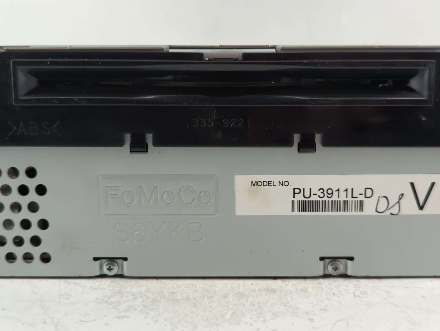2015 Ford Explorer Radio AM FM Cd Player Receiver Replacement P/N:EB5T-19C107-JB Fits OEM Used Auto Parts - Oemusedautoparts