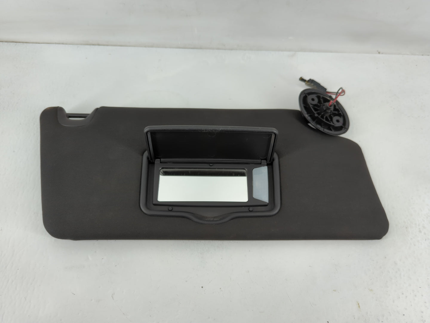 2011-2015 Ford Explorer Sun Visor Shade Replacement Passenger Right Mirror Fits Fits 2011 2012 2013 2014 2015 OEM Used Auto 