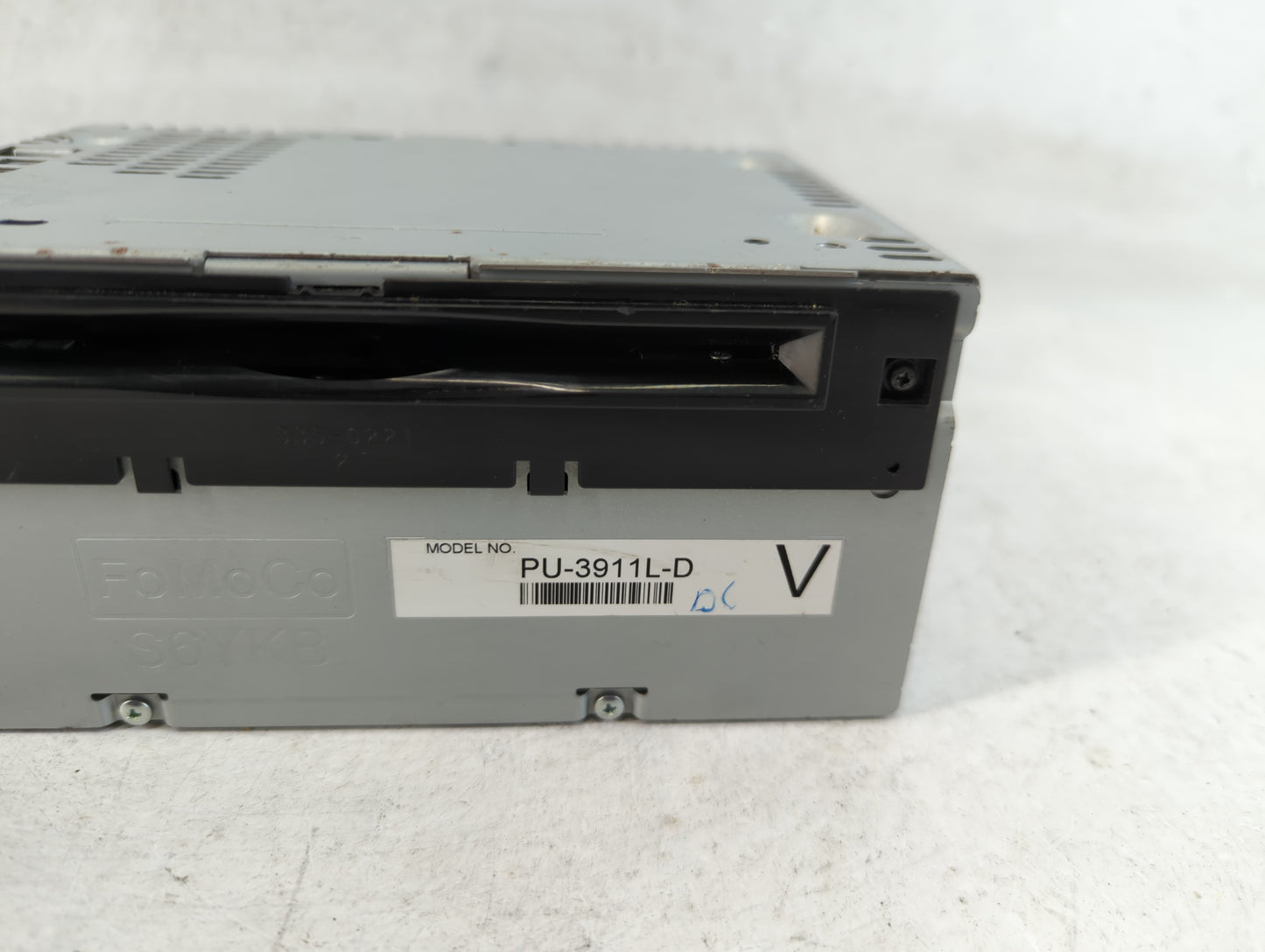 2014-2015 Ford Explorer Radio AM FM Cd Player Receiver Replacement P/N:EB5T-19C107-JA Fits Fits 2014 2015 OEM Used Auto Part