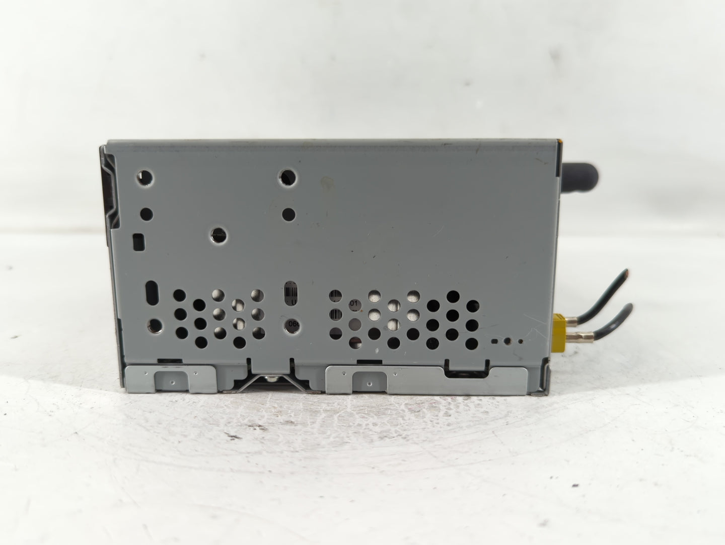 2015 Ford Explorer Radio AM FM Cd Player Receiver Replacement P/N:EB5T-19C107-HB Fits OEM Used Auto Parts - Oemusedautoparts