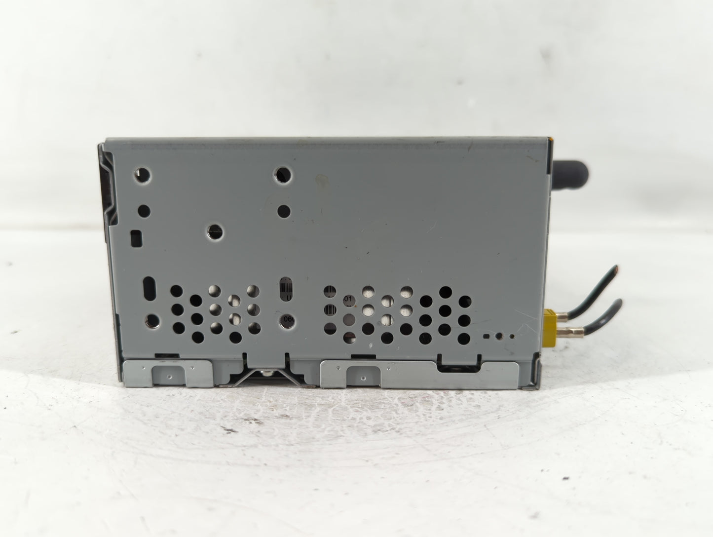 2015 Ford Explorer Radio AM FM Cd Player Receiver Replacement P/N:EB5T-19C107-HB Fits OEM Used Auto Parts - Oemusedautoparts