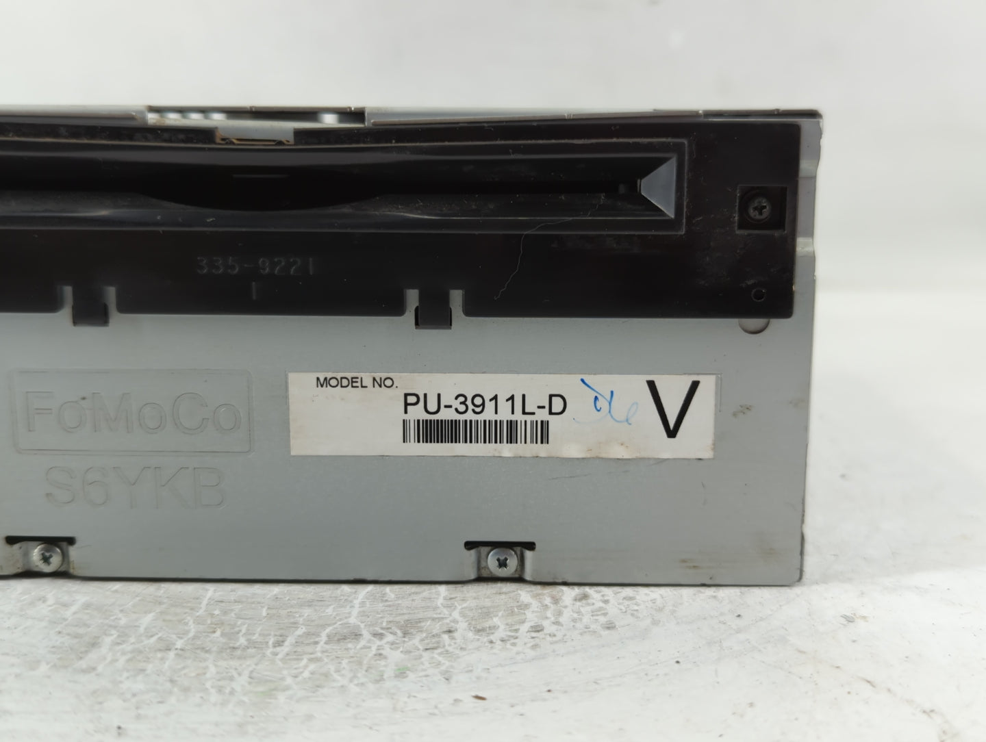 2014-2015 Ford Explorer Radio AM FM Cd Player Receiver Replacement P/N:EB5T-19C107-JA Fits Fits 2014 2015 OEM Used Auto Part