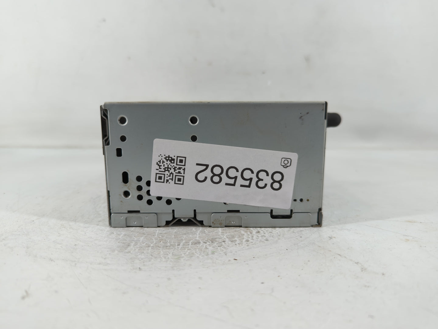 2014-2015 Ford Explorer Radio AM FM Cd Player Receiver Replacement P/N:EB5T-19C107-JA Fits Fits 2014 2015 OEM Used Auto Part
