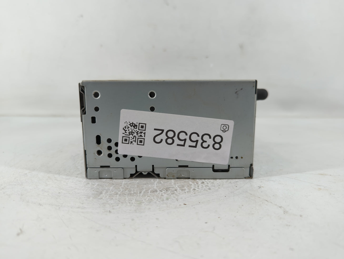 2014-2015 Ford Explorer Radio AM FM Cd Player Receiver Replacement P/N:EB5T-19C107-JA Fits Fits 2014 2015 OEM Used Auto Part