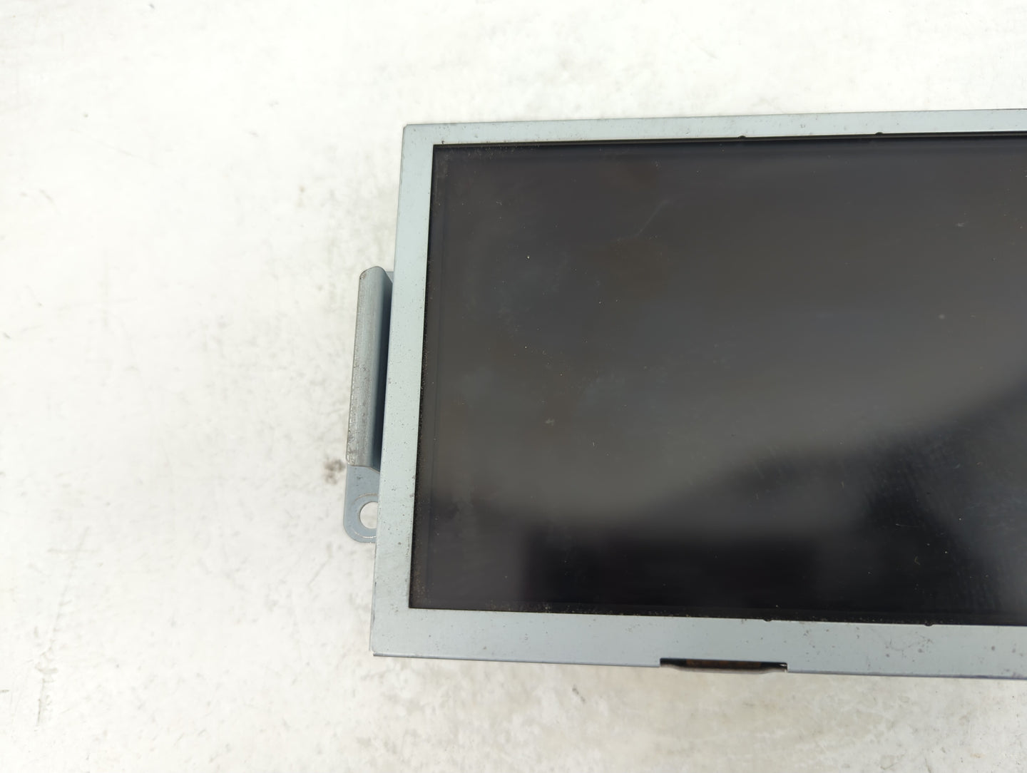 2011-2015 Ford Explorer Information Display Screen - Oemusedautoparts1.com
