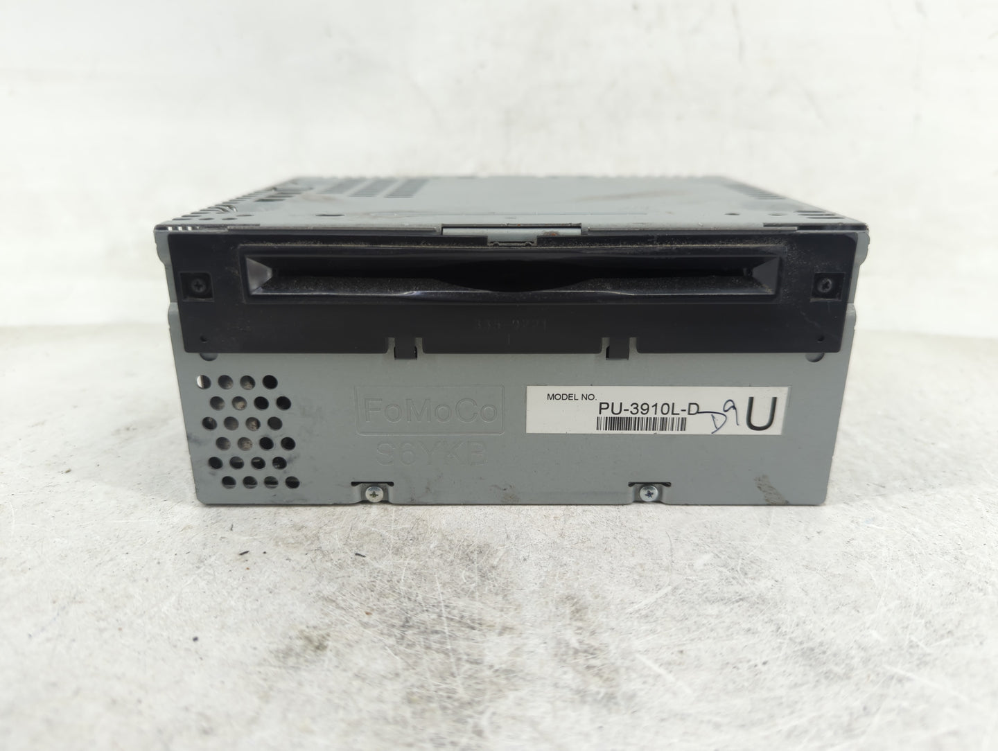 2015 Ford Explorer Radio AM FM Cd Player Receiver Replacement Fits OEM Used Auto Parts - Oemusedautoparts1.com