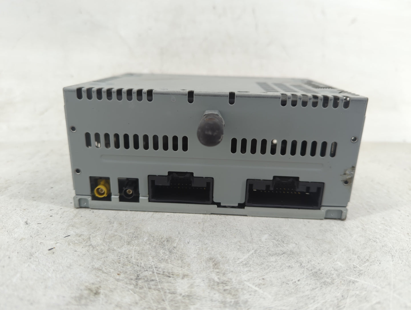 2015 Ford Explorer Radio AM FM Cd Player Receiver Replacement Fits OEM Used Auto Parts - Oemusedautoparts1.com