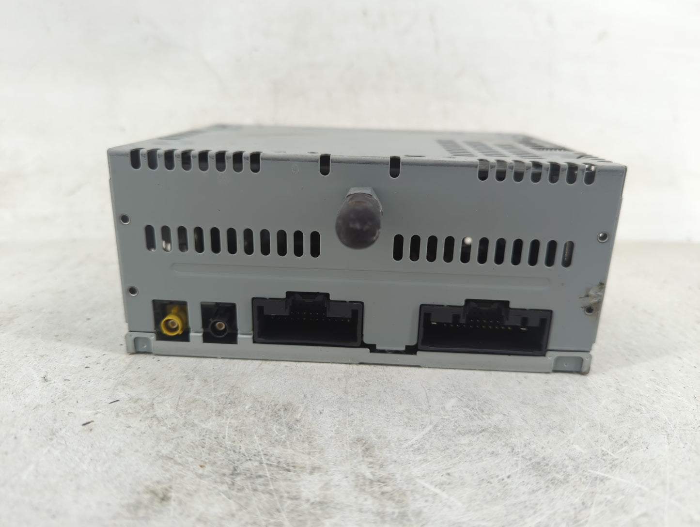 2015 Ford Explorer Radio AM FM Cd Player Receiver Replacement Fits OEM Used Auto Parts - Oemusedautoparts1.com