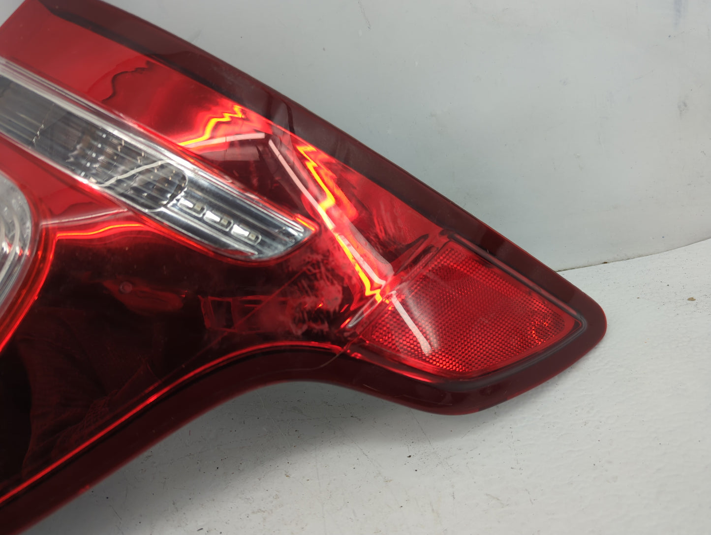 2011-2015 Ford Explorer Tail Light Assembly Driver Left OEM Fits Fits 2011 2012 2013 2014 2015 OEM Used Auto Parts - Oemused