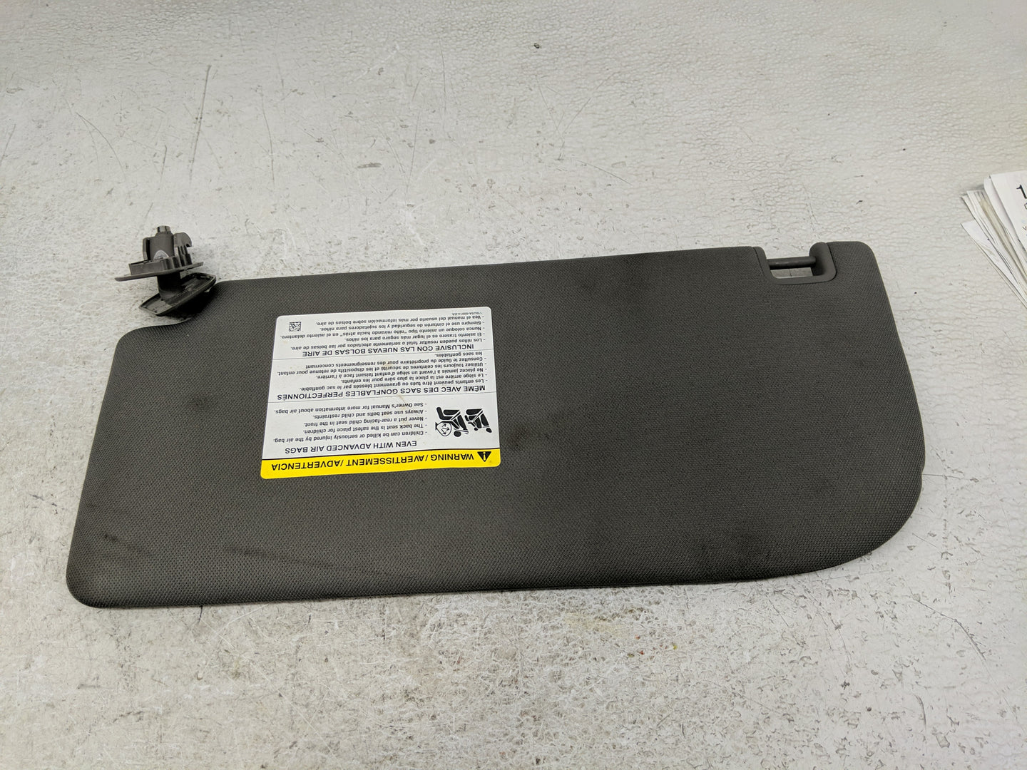 2015-2017 Ford F-150 Sun Visor Shade Replacement Passenger Right Mirror Fits Fits 2015 2016 2017 OEM Used Auto Parts - Oemus