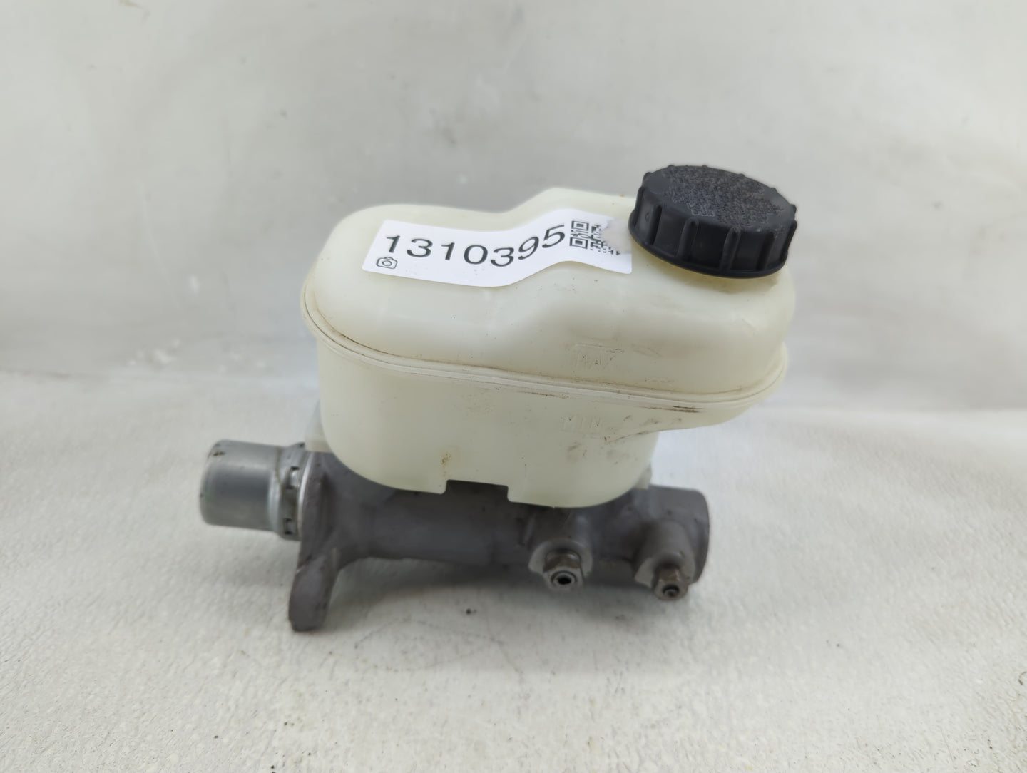 2015-2017 Ford F-150 Brake Master Cylinder - Oemusedautoparts1.com