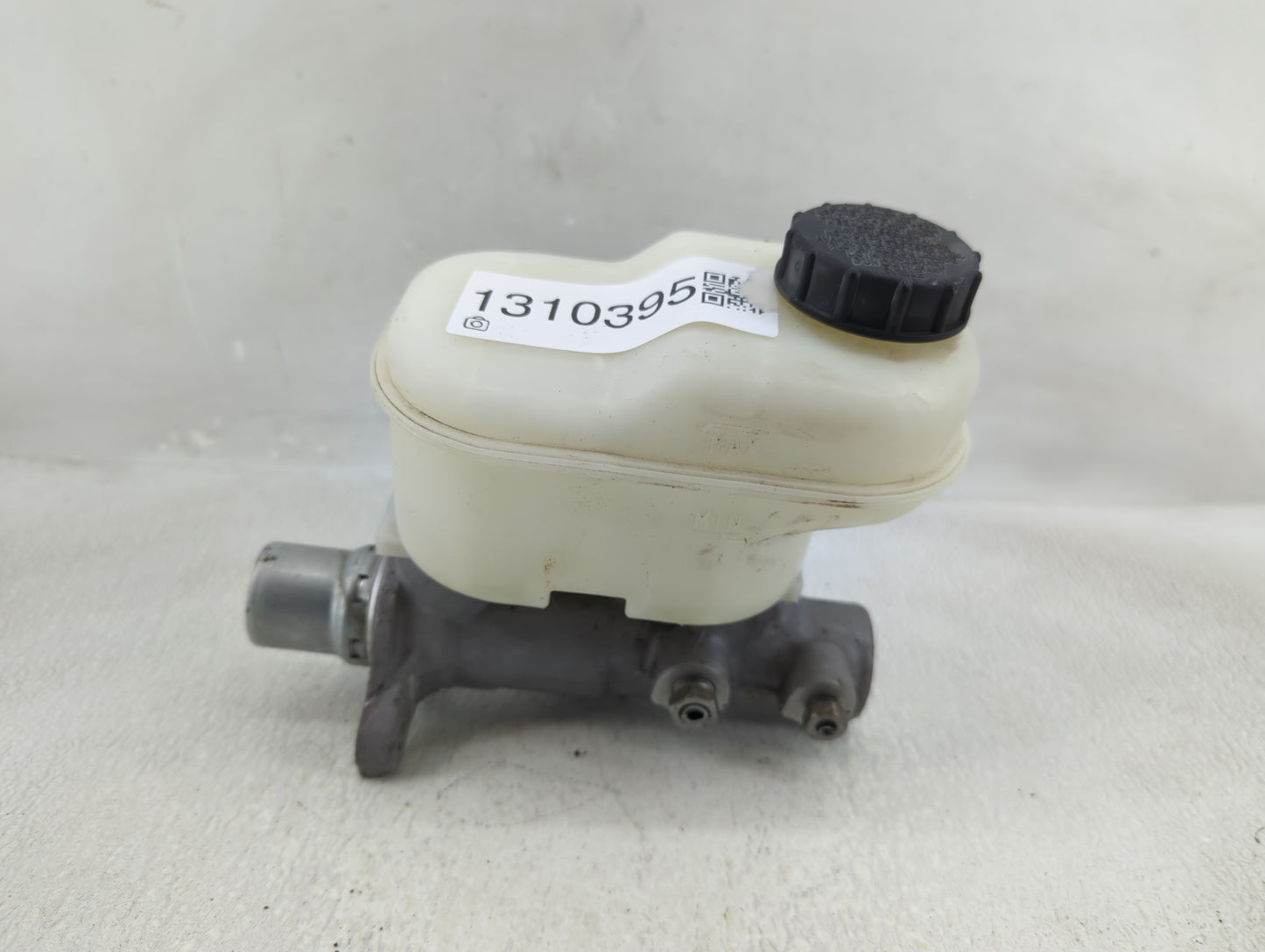 2015-2017 Ford F-150 Brake Master Cylinder - Oemusedautoparts1.com