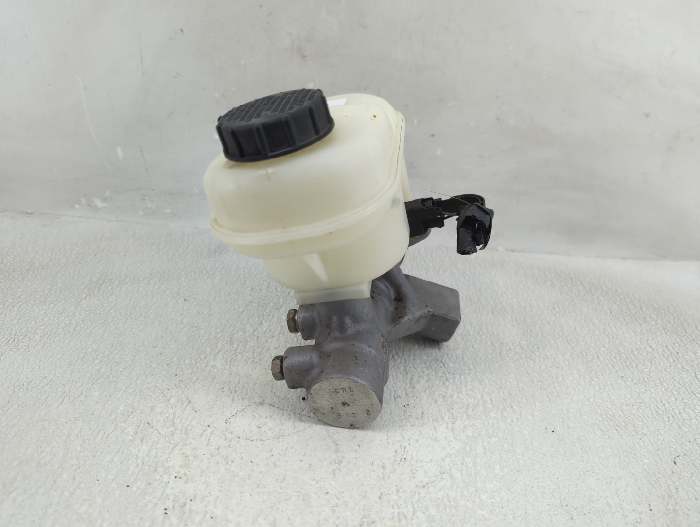 2015-2017 Ford F-150 Brake Master Cylinder - Oemusedautoparts1.com