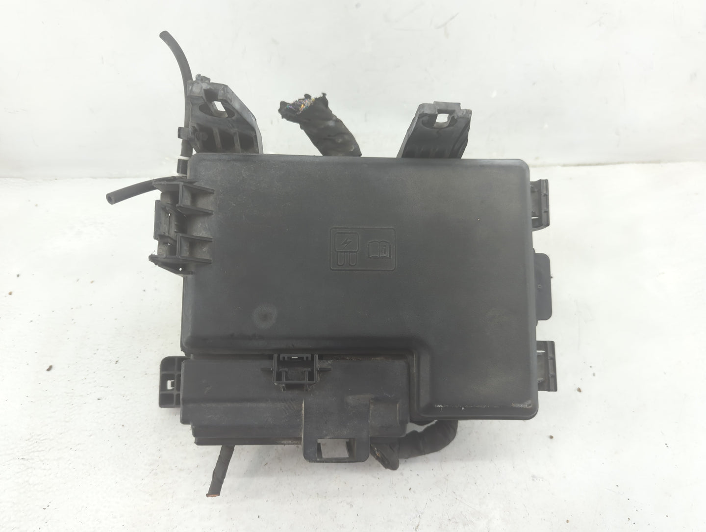2015 Ford F-150 Fusebox Fuse Box Panel Relay Module Fits OEM Used Auto Parts - Oemusedautoparts1.com