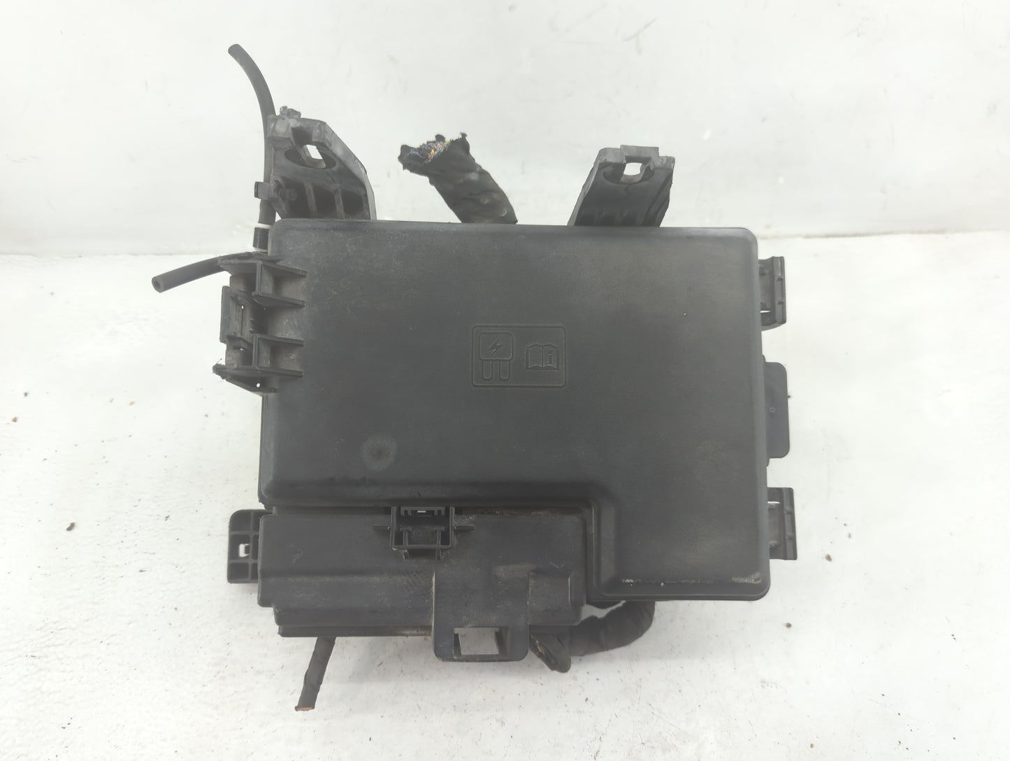 2015 Ford F-150 Fusebox Fuse Box Panel Relay Module Fits OEM Used Auto Parts - Oemusedautoparts1.com