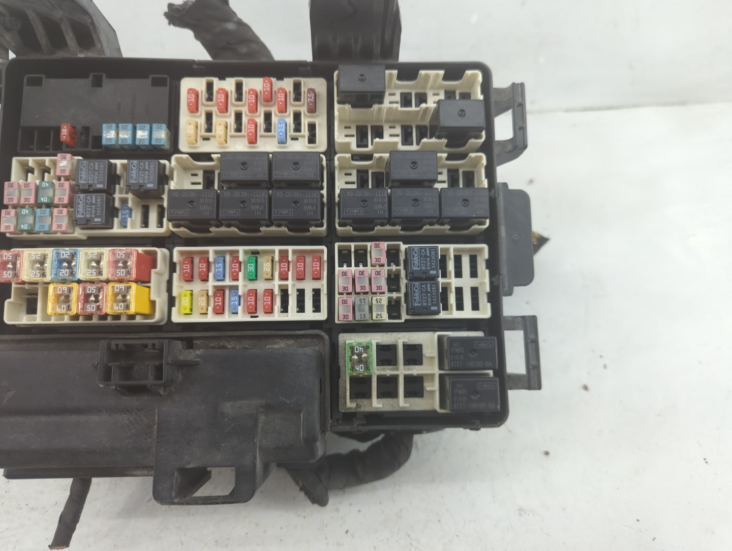 2015 Ford F-150 Fusebox Fuse Box Panel Relay Module Fits OEM Used Auto Parts - Oemusedautoparts1.com