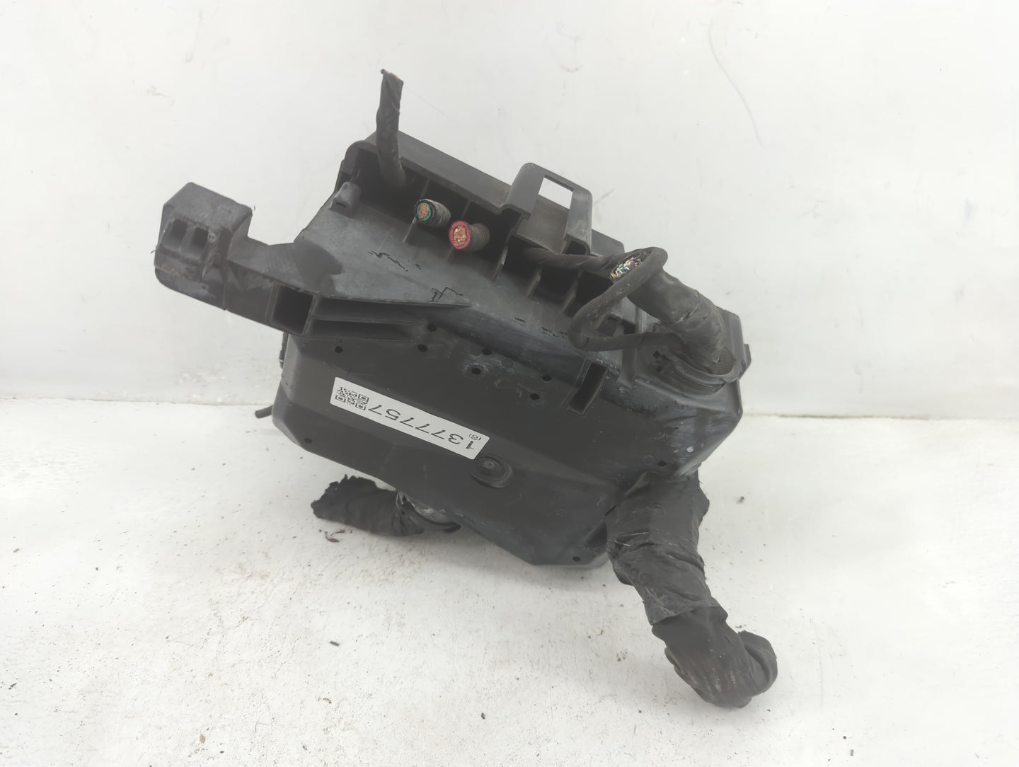 2015 Ford F-150 Fusebox Fuse Box Panel Relay Module Fits OEM Used Auto Parts - Oemusedautoparts1.com