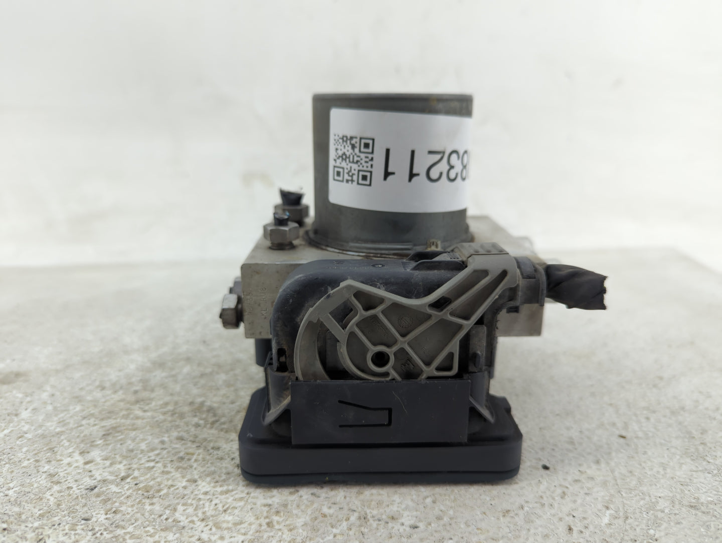 2015-2016 Ford F-150 ABS Pump Control Module Replacement P/N:269 656 FL34-2C405-AF Fits Fits 2015 2016 OEM Used Auto Parts -