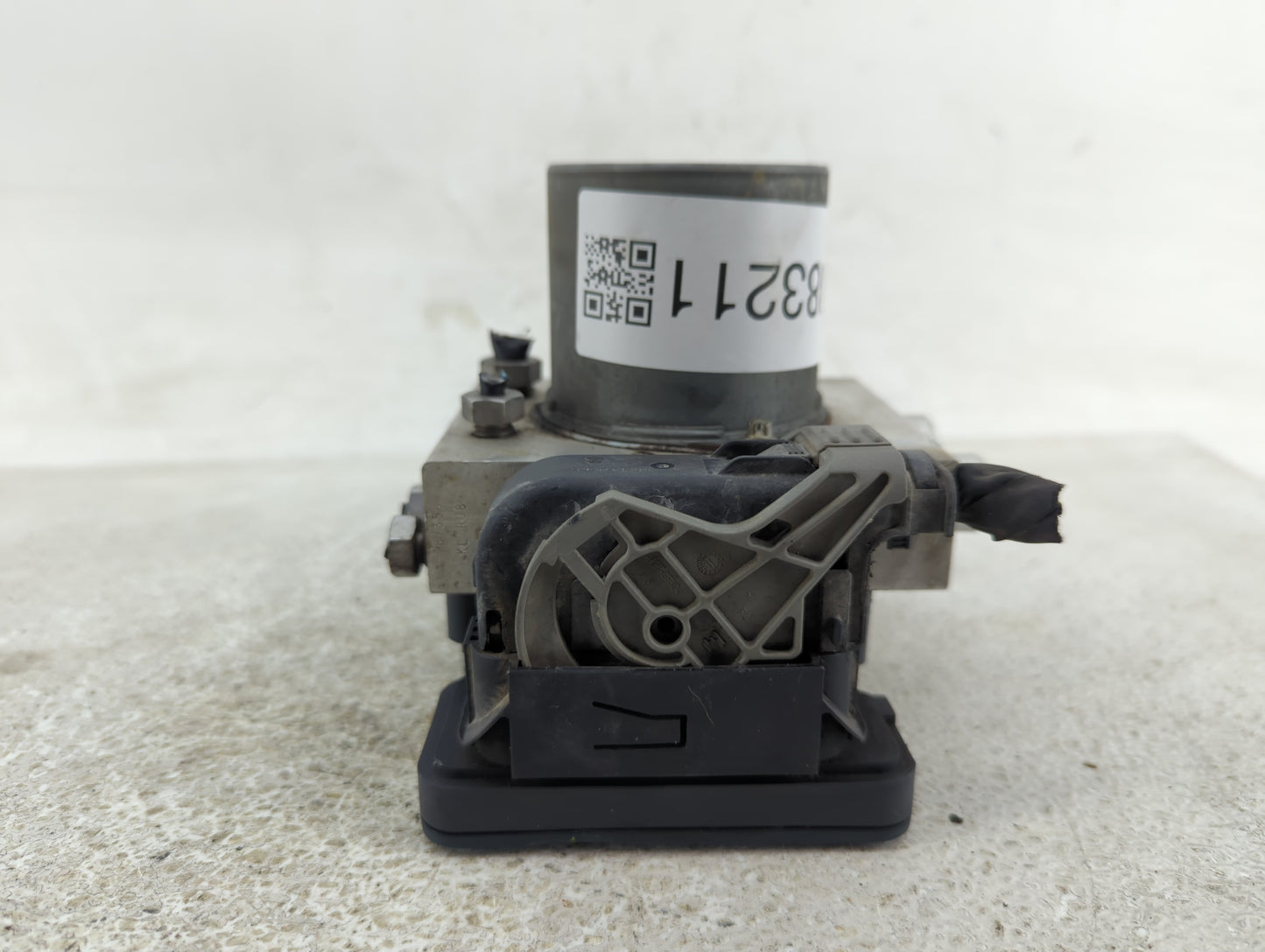 2015-2016 Ford F-150 ABS Pump Control Module Replacement P/N:269 656 FL34-2C405-AF Fits Fits 2015 2016 OEM Used Auto Parts -