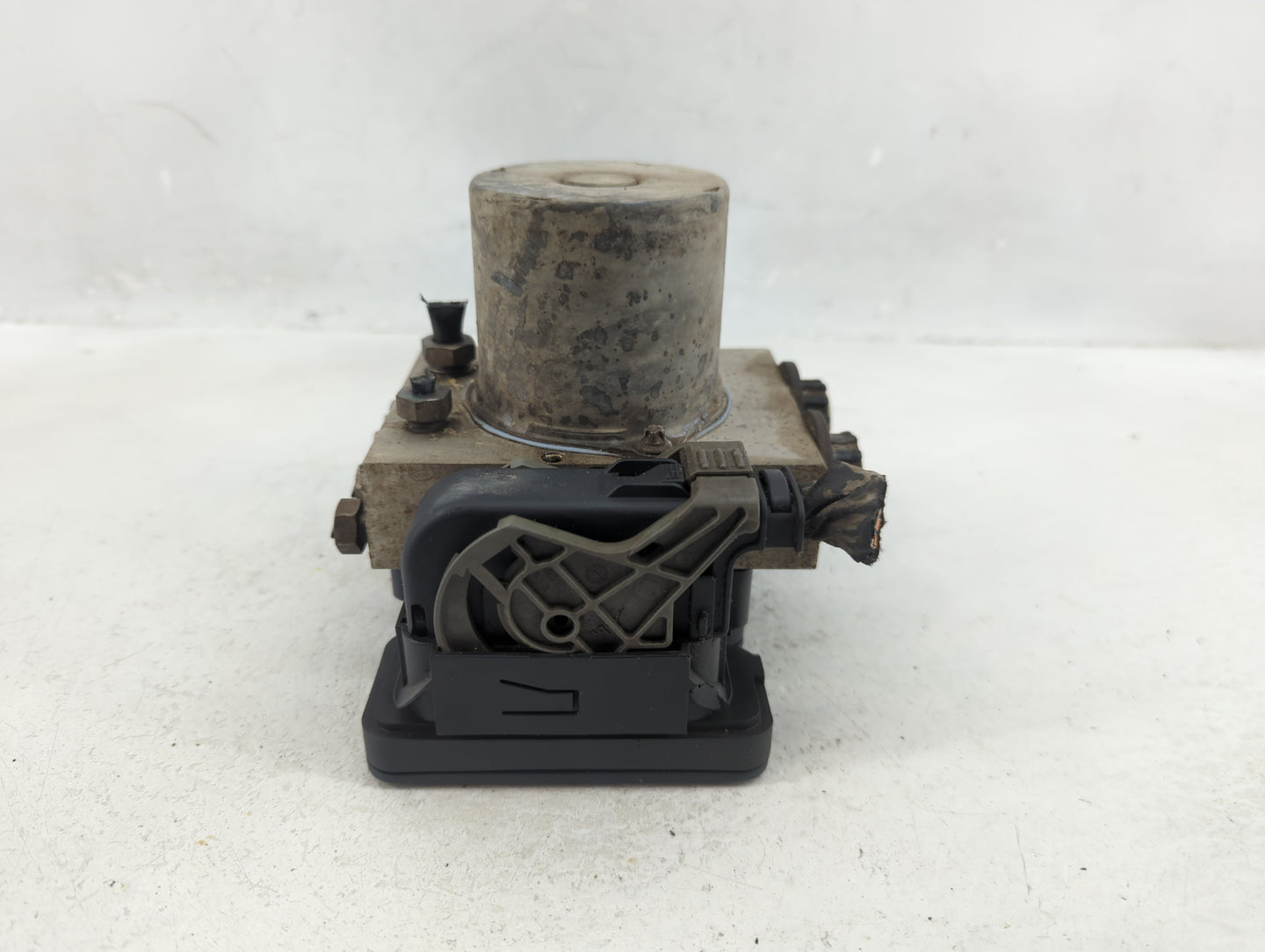 2015-2016 Ford F-150 ABS Pump Control Module Replacement P/N:269 656 150714 Fits Fits 2015 2016 OEM Used Auto Parts - Oemuse