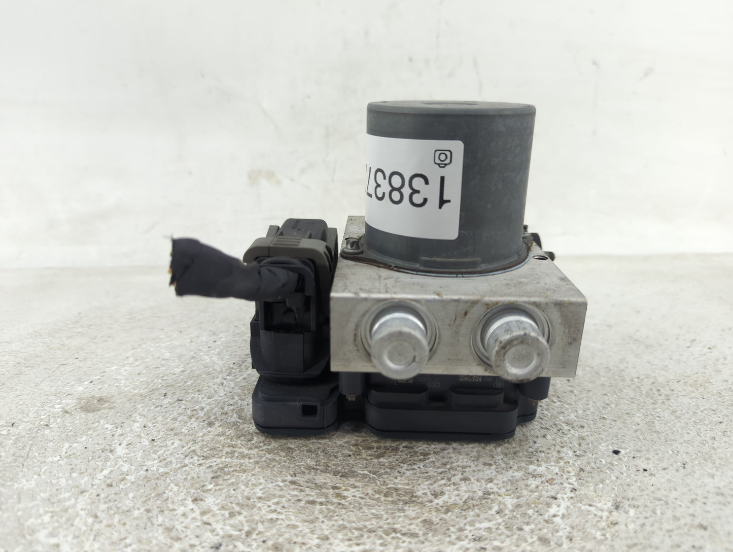 2015-2016 Ford F-150 ABS Pump Control Module Replacement P/N:FL34-2C405-AE Fits Fits 2015 2016 OEM Used Auto Parts - Oemused