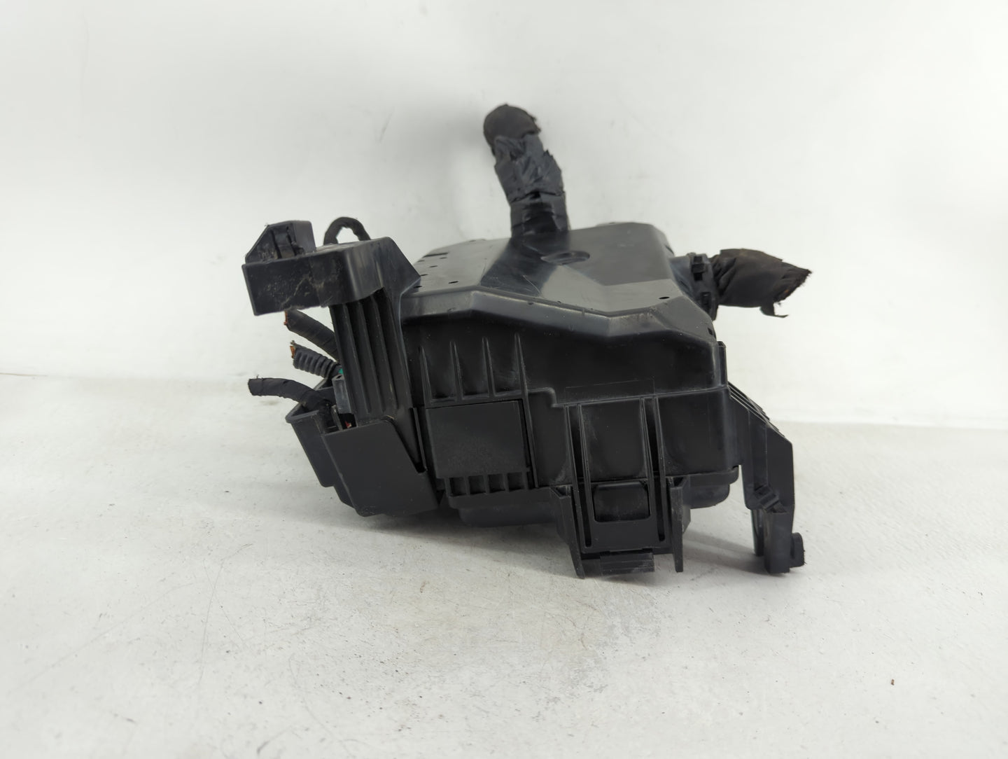 2015 Ford F-150 Fusebox Fuse Box Panel Relay Module P/N:FL3T-12A581 Fits OEM Used Auto Parts - Oemusedautoparts1.com
