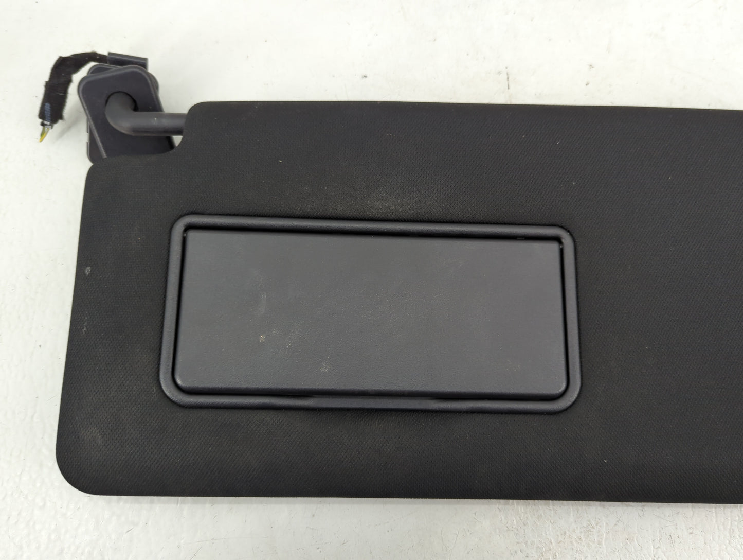 2015-2017 Ford F-150 Sun Visor Shade Replacement Driver Left Mirror Fits Fits 2015 2016 2017 OEM Used Auto Parts - Oemusedau